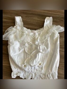 LIZ LISA White Ruffled Floral Tank Top